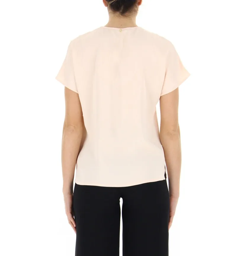 Blusa scollo V