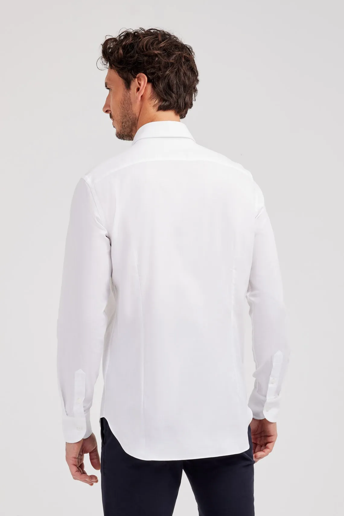 CAMICIA CLASSICA IN TESSUTO ARMATURATO BIANCO