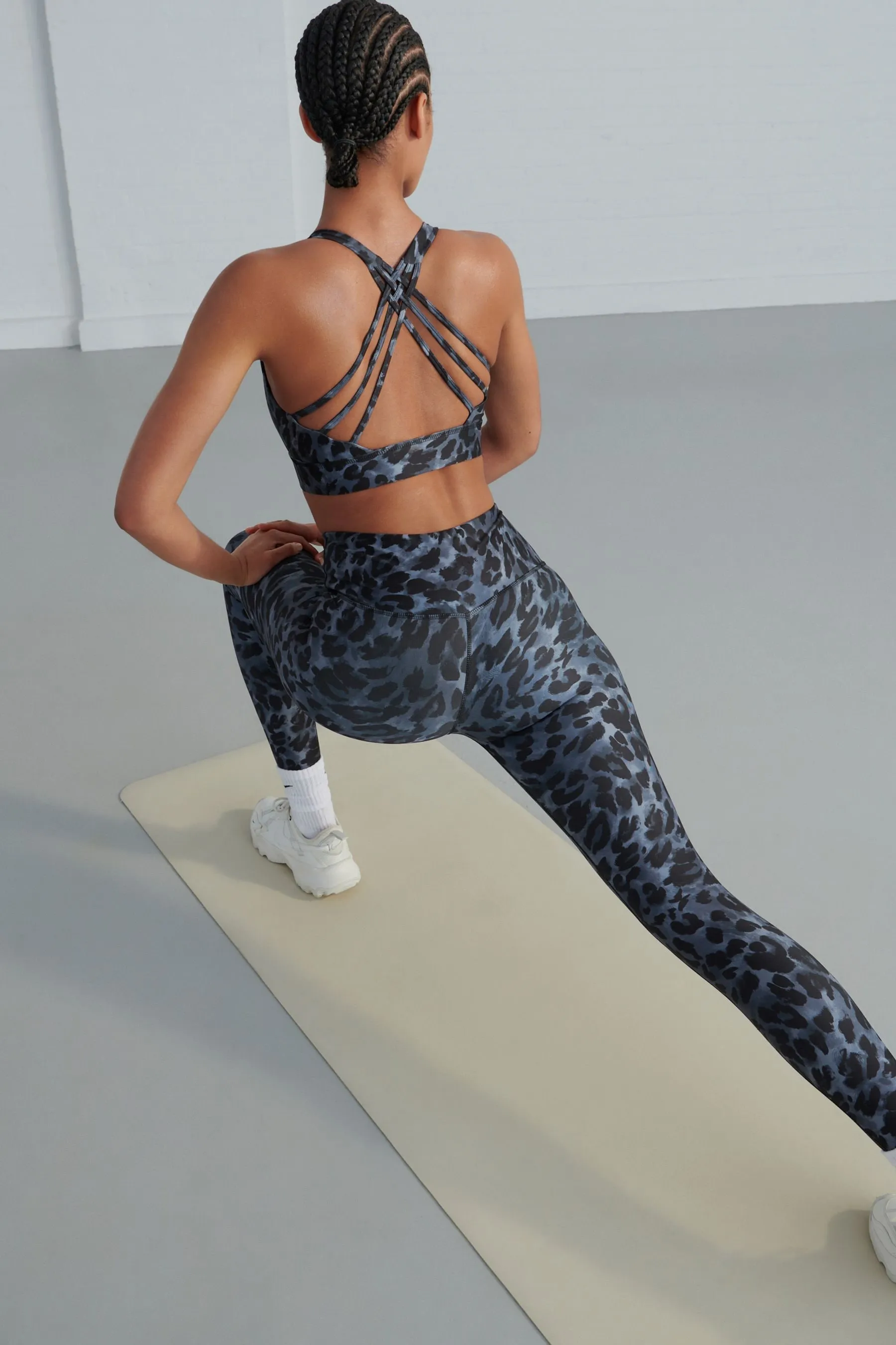 Leggings modellanti sportivi a vita alta