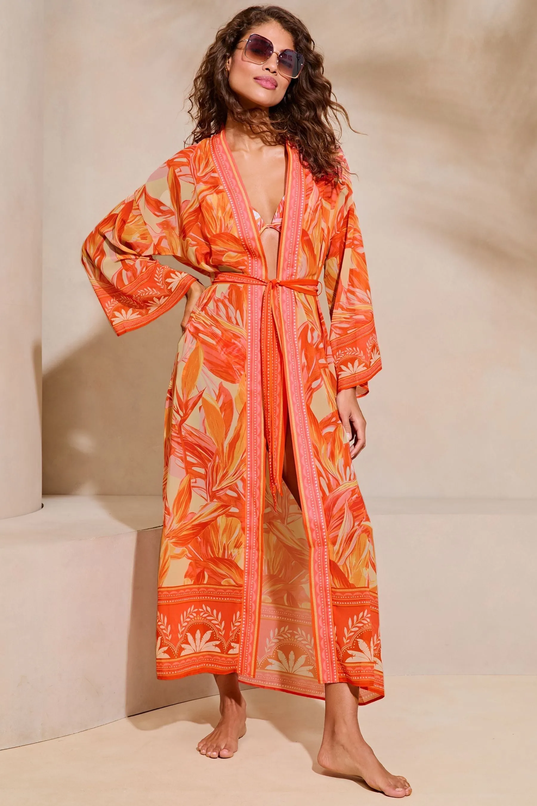 Lipsy - Kimono in chiffon stampato con laccetti