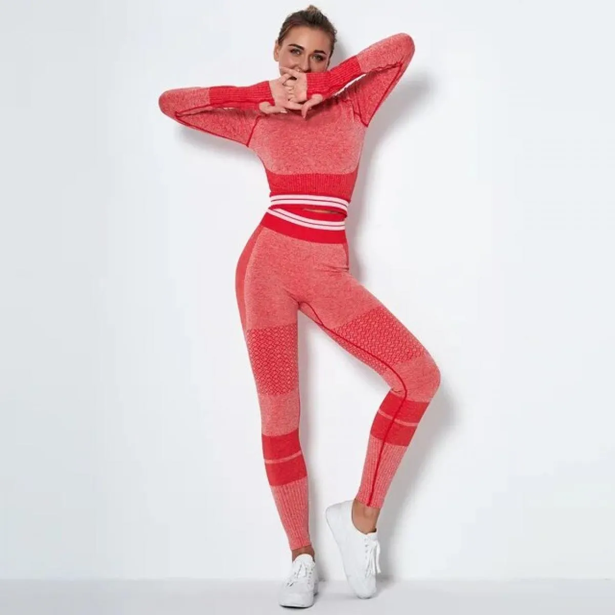 Set da yoga lavorato a maglia senza cuciture Sport Fitness Pantaloni a vita alta con rialzo sui fianchi Abiti a maniche lunghe A